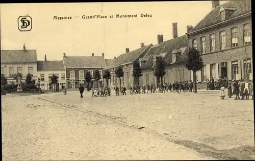 Ak Messines Mesen Westflandern, Blick auf den Grand Place et Monument Deleu