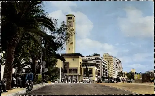 Ak Casablanca Marokko, La Préfécture, Glockenturm, Radfahrer, Palmen