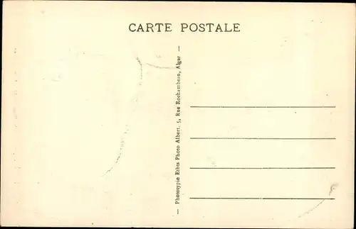 Ak Ouezzan Marokko, une Fontaine