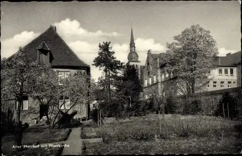 Ak Werl in Westfalen, Blick auf alten Pfarrhof mit Pfarrkirche