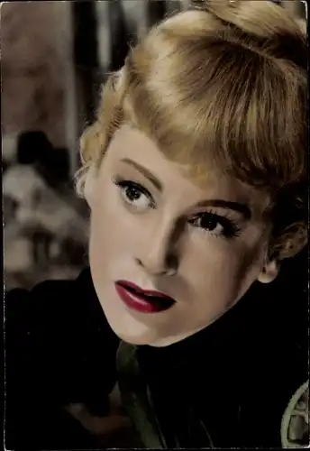 Ak Schauspielerin Martine Carol, Portrait