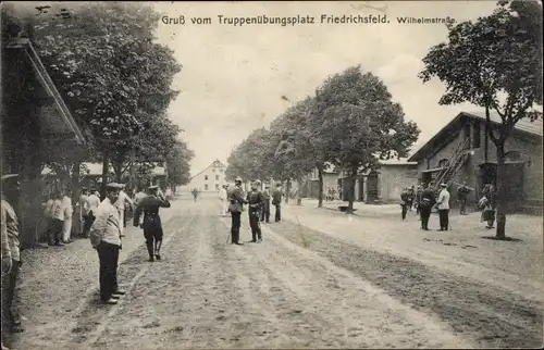 Ak Friedrichsfeld Voerde am Niederrhein, Truppenübungsplatz, Wilhelmstraße