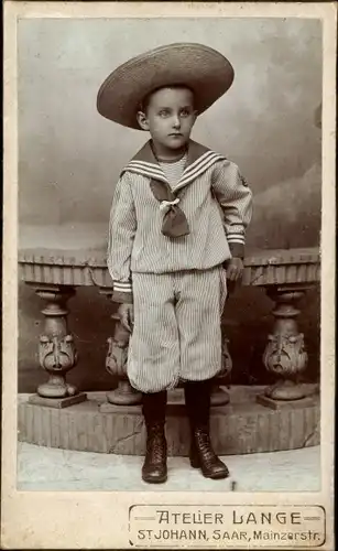 CdV Kinderportrait, Junge im Matrosenanzug, Herman, ca. 1910