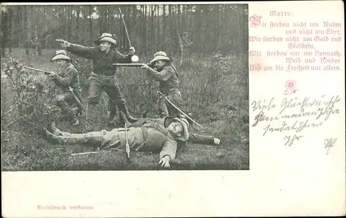 Ak Deutsche Soldaten in Uniformen, Kampf, Wir sterben nicht um Ruhm...