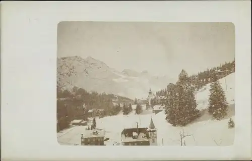 Foto Ak Arosa Kanton Graubünden Schweiz, Stadtansicht im Winter