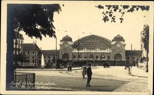 Ak Bâle Basel Stadt Schweiz, Zentralbahnplatz, Bahnhof