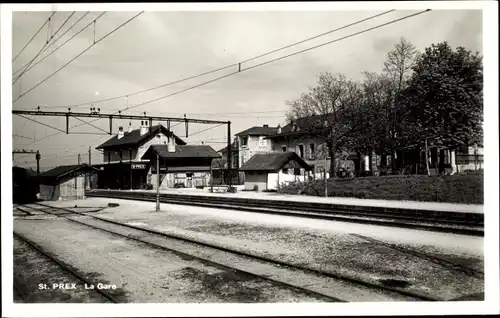 Ak Saint Prex Kt. Waadt, La Gare, Bahnhof, Gleisseite