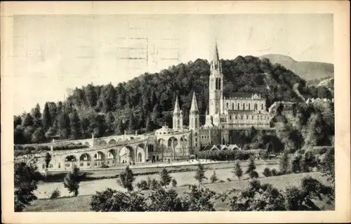 Ak Lourdes Hautes Pyrénées, La Basilique et le Calvaire
