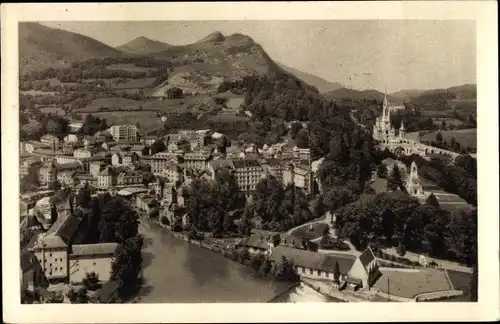 Ak Lourdes Hautes Pyrénées, Vue generale prise du Chateau fort