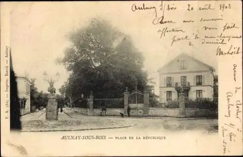 Ak Aulnay sous Bois Seine Saint Denis, Place de la Republique