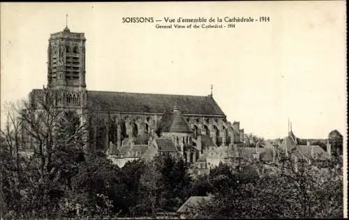 Ak Soissons Aisne, Vue d'ensemble de la Cathedrale, 1914