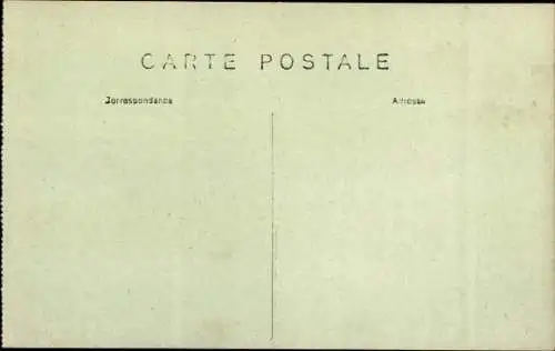 Ak Soissons Aisne, Vue d'ensemble de la Cathedrale, 1914