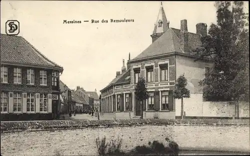 Ak Messines Westflandern, Rue des Remouleurs, Straßenansicht mit Häusern