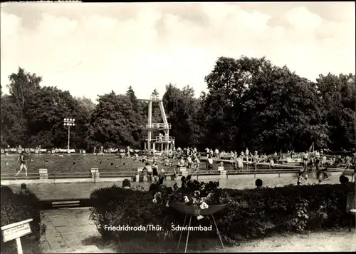 Ak Friedrichroda im Thüringer Wald, Schwimmbad