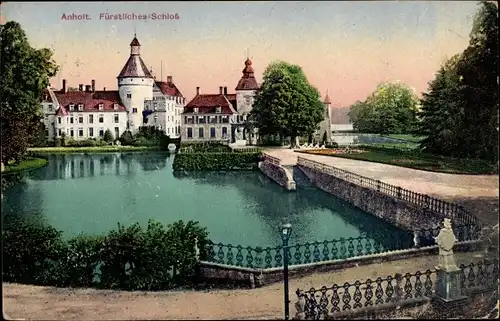 Ak Anholt Isselburg in Nordrhein Westfalen, Fürstliches Schloss mit Teichpartie