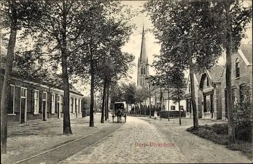 Ak Ulvenhout Nordbrabant Niederlande, Straßenpartie, Kirche