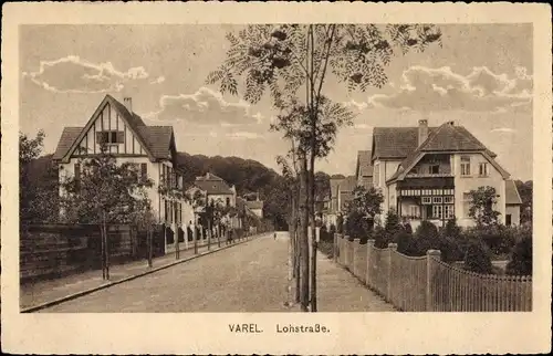 Ak Varel am Jadebusen, Lohstraße, Straßenpartie, Gebäude