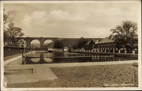 Ak Gevelsberg NRW, Partie am Strandbad, Eisenbahnviadukt