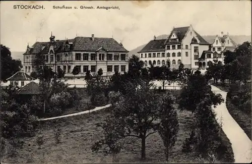 Ak Stockach im Hegau Baden Württemberg, Schulhaus und großh. Amtsgericht