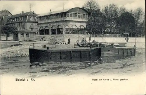 Ak Biebrich am Rhein Wiesbaden, Hotel zur Krone vom Rheim gesehen