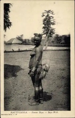 Ak Haute Sanga Zentralafrikanische Republik, Femme Bayo, barbusige Frau