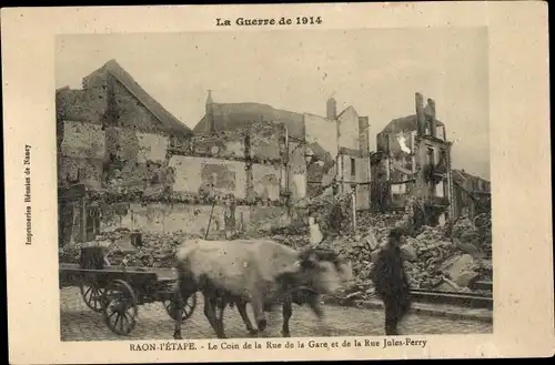 Ak Raon l'Étape Lothringen Vosges, Coin de la Rue de la Gare et de la Rue Jules-Ferry, Ruines 1914
