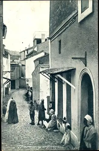 Ak Constantine Algerien, Rue Arabe, Arabisches Viertel, Pflasterweg