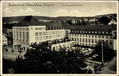 Ak Oberschlema Bad Schlema im Erzgebirge Sachsen, Kurhaus mit Kurhotel, Außenansicht