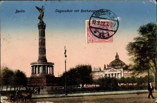 Ak Berlin Tiergarten, Siegessäule mit Reichstagsgebäude, Kutsche, Straßenpartie