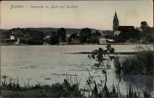 Ak Buckow in der Märkischen Schweiz, Seepartie, Kirchturm