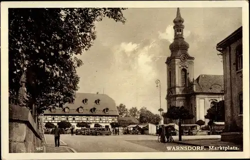 Ak Varnsdorf Warnsdorf Region Aussig, Marktplatz, Kirche