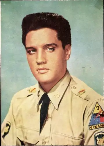 Ak Schauspieler und Sänger Elvis Presley, Portrait, Uniform