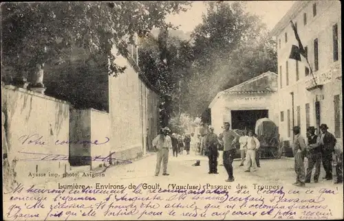 Ak Goult Vaucluse, Passage des Troupes