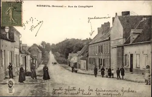 Ak Moreuil Somme, Rue de Compiègne