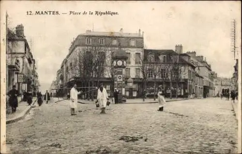 Ak Mantes Yvelines, Place de la Republique