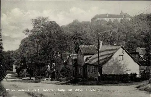 Ak Waltershausen in Thüringen, Tabarzer Straße mit Schloss Tenneberg