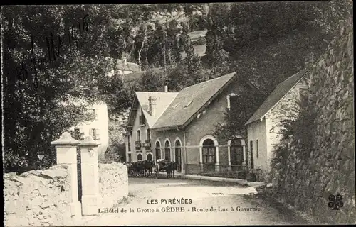 Ak Gèdre Hautes Pyrénées, L'Hôtel de la Grotte