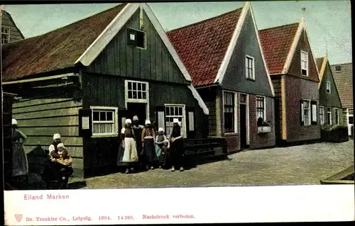 Ak Marken Nordholland Niederlande, Wohnhäuser, Anwohner in Tracht