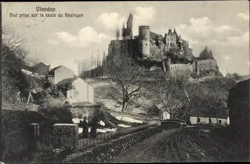 Ak Vianden Luxemburg, Vue prise sur la route de Rosingen, Schloss