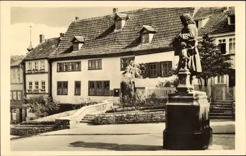 Ak Lutherstadt Eisenach in Thüringen, Bachhaus mit Bachdenkmal