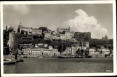 Ak Bahia Brasilien, Blick auf die Stadt vom Wasser aus