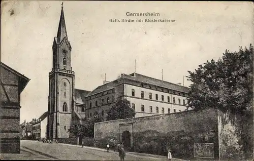 Ak Germersheim am Rhein, Kath. Kirche, Klosterkaserne, Straßenszene, Außenansicht