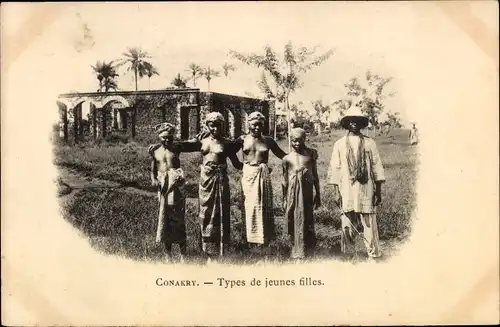 Ak Conakry Guinea, Types de jeunes filles, Junge Mädchen, Barbusig