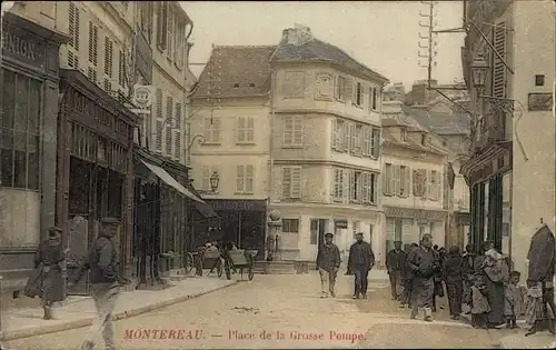 Ak Montereau Seine et Marne, Place de la Grosse Pompe