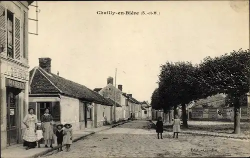 Ak Chailly en Biere Seine et Marne, Straßenpartie