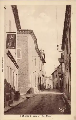 Ak Vergèze Gard, Rue Basse