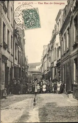 Ak Calais Pas de Calais, Une Rue du Gourgain