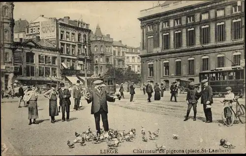 Ak Liège Lüttich Wallonien, Charmeur de pigeons, Place St. Lambert
