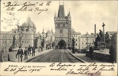 Ak Praha Prag Tschechien, Auf der Karlsbrücke