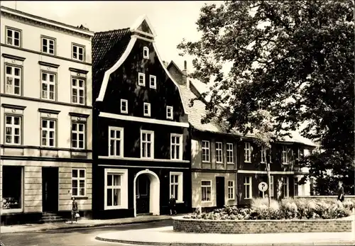 Ak Stralsund in Vorpommern, Neuer Markt, Hausfassaden